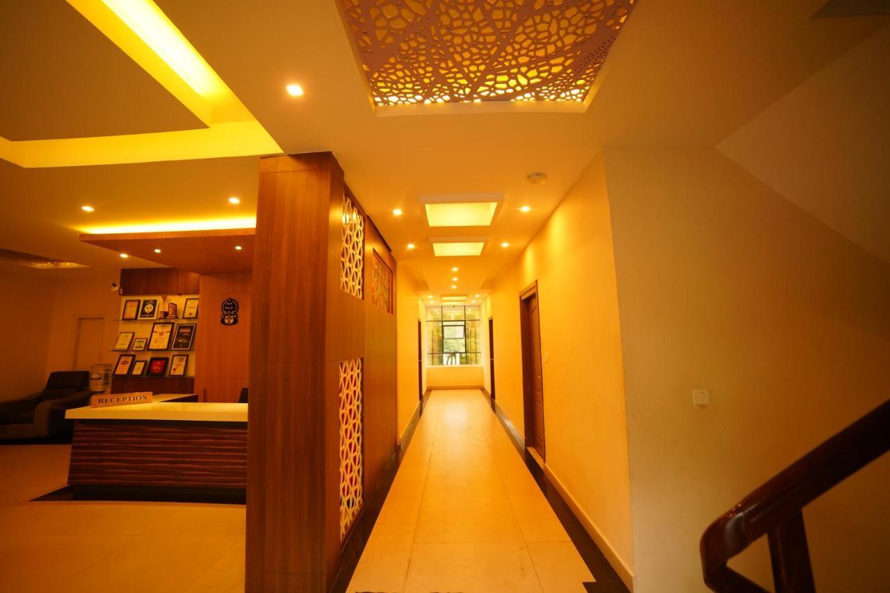 Del-679 Hotel Munnar Exterior photo